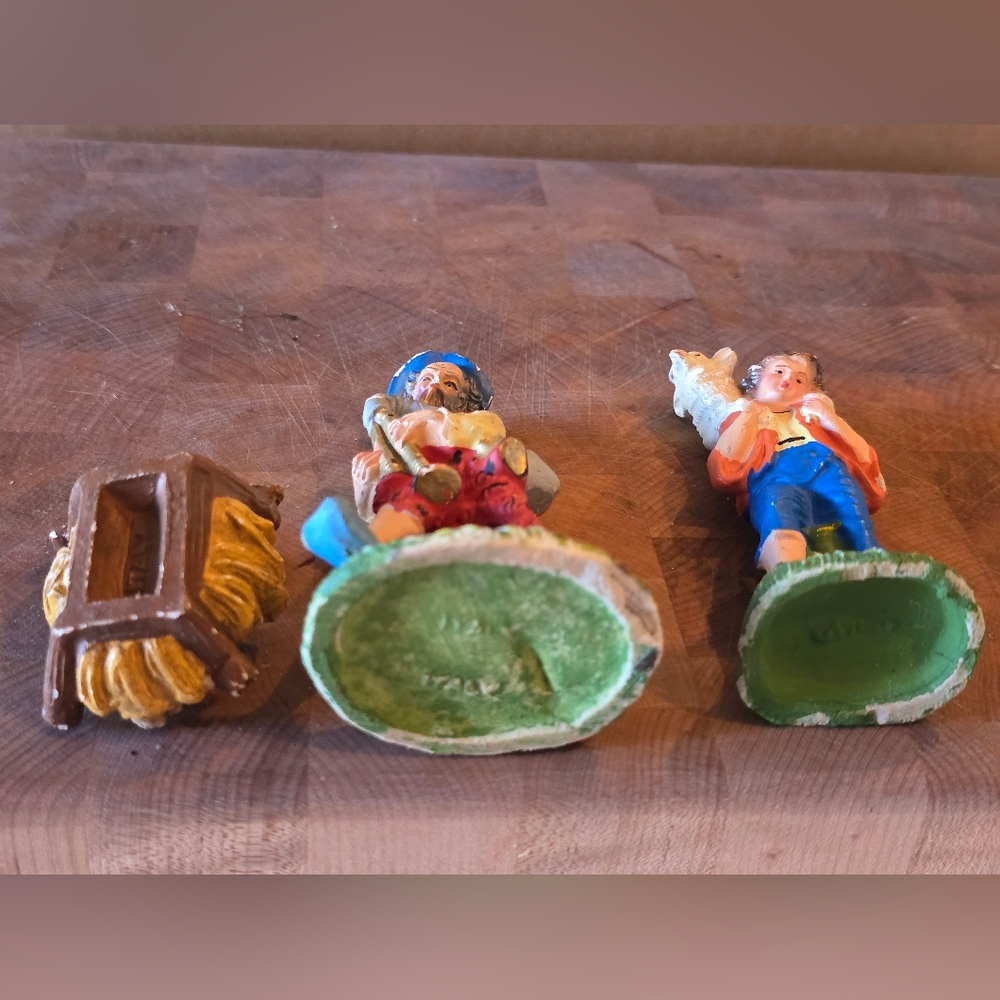 Nativity Figures - Picture 2 of 8